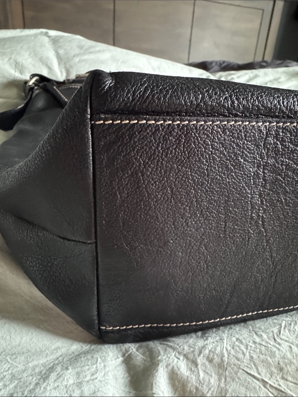 Dooney & Bourke Black Leather Zip Front Hobo Bag - Picture 4 of 7
